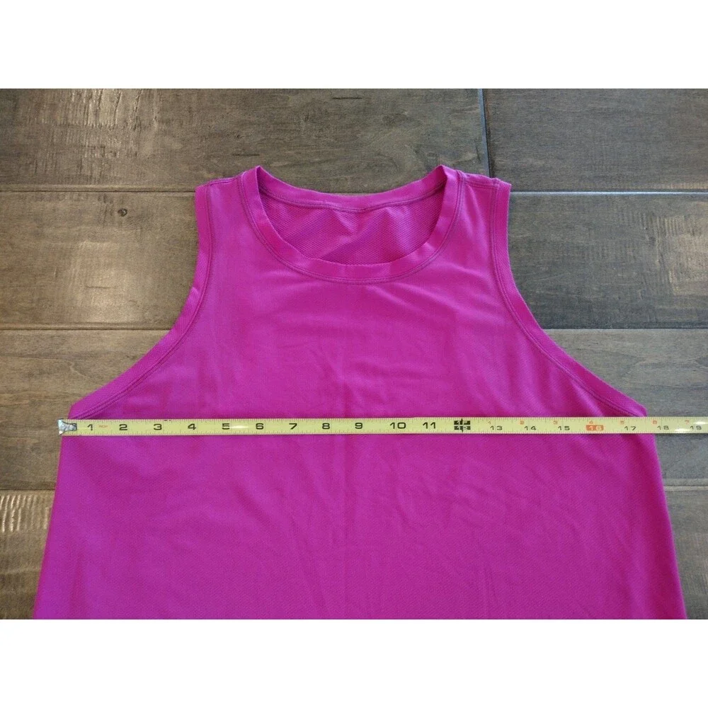 LULULEMON Women's Sculpt magenta sleeveless reflective tank top - 8